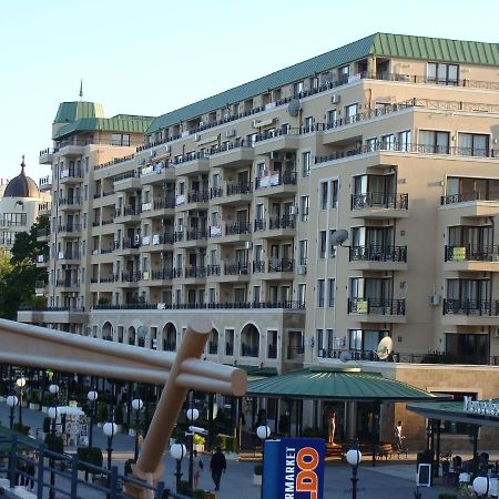 Admiral Apartments 골든샌드 객실 사진