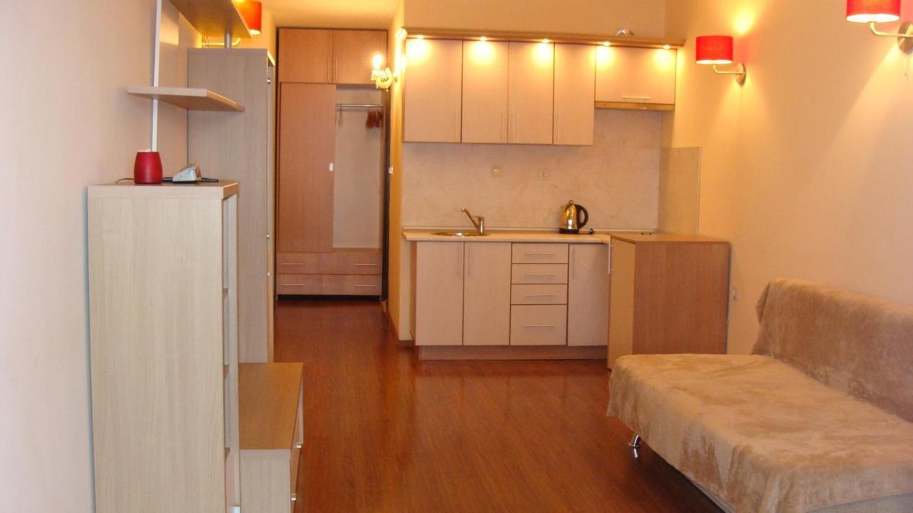 Admiral Apartments 골든샌드 객실 사진