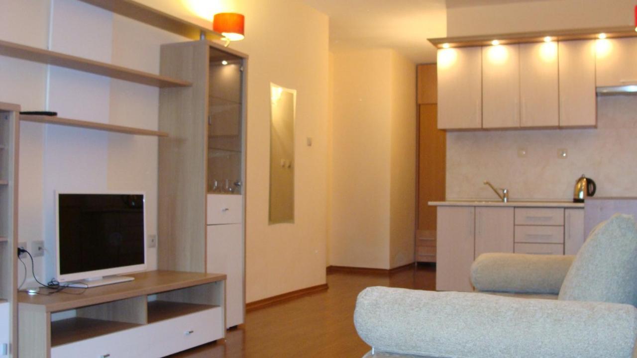 Admiral Apartments 골든샌드 객실 사진
