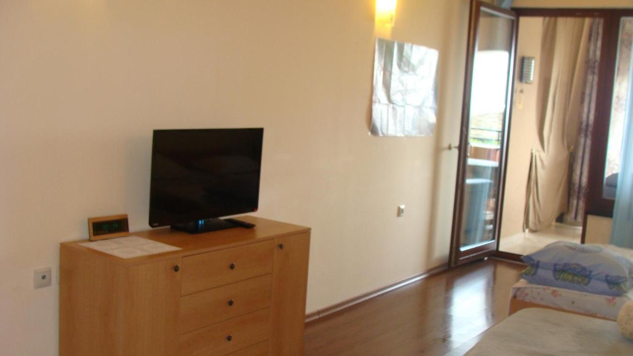Admiral Apartments 골든샌드 외부 사진